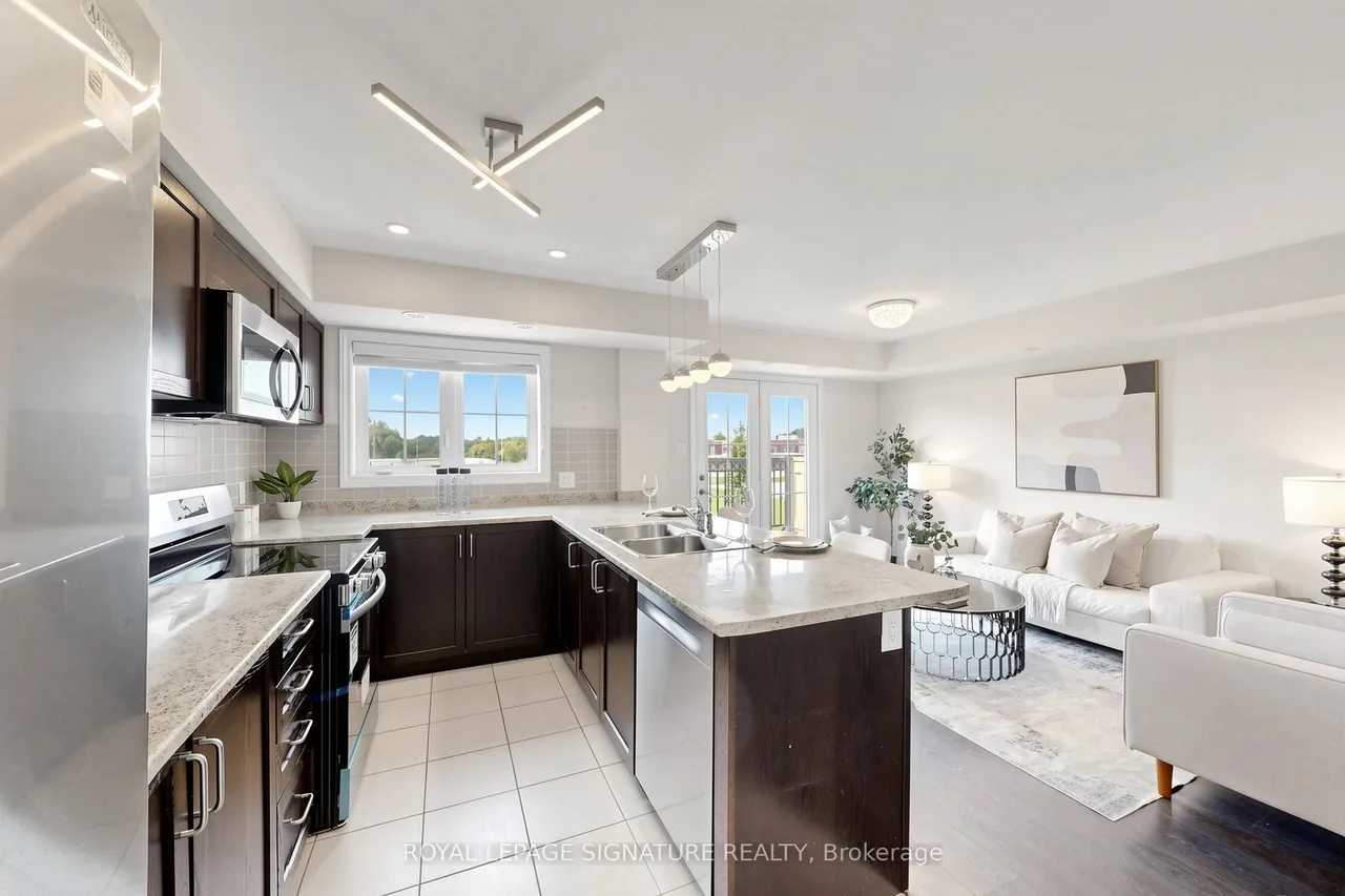 2441 Greenwich Drive, Unit 11 — photo 2