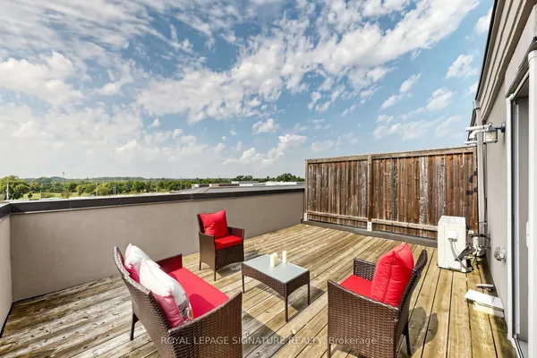 2441 Greenwich Drive, Unit 11