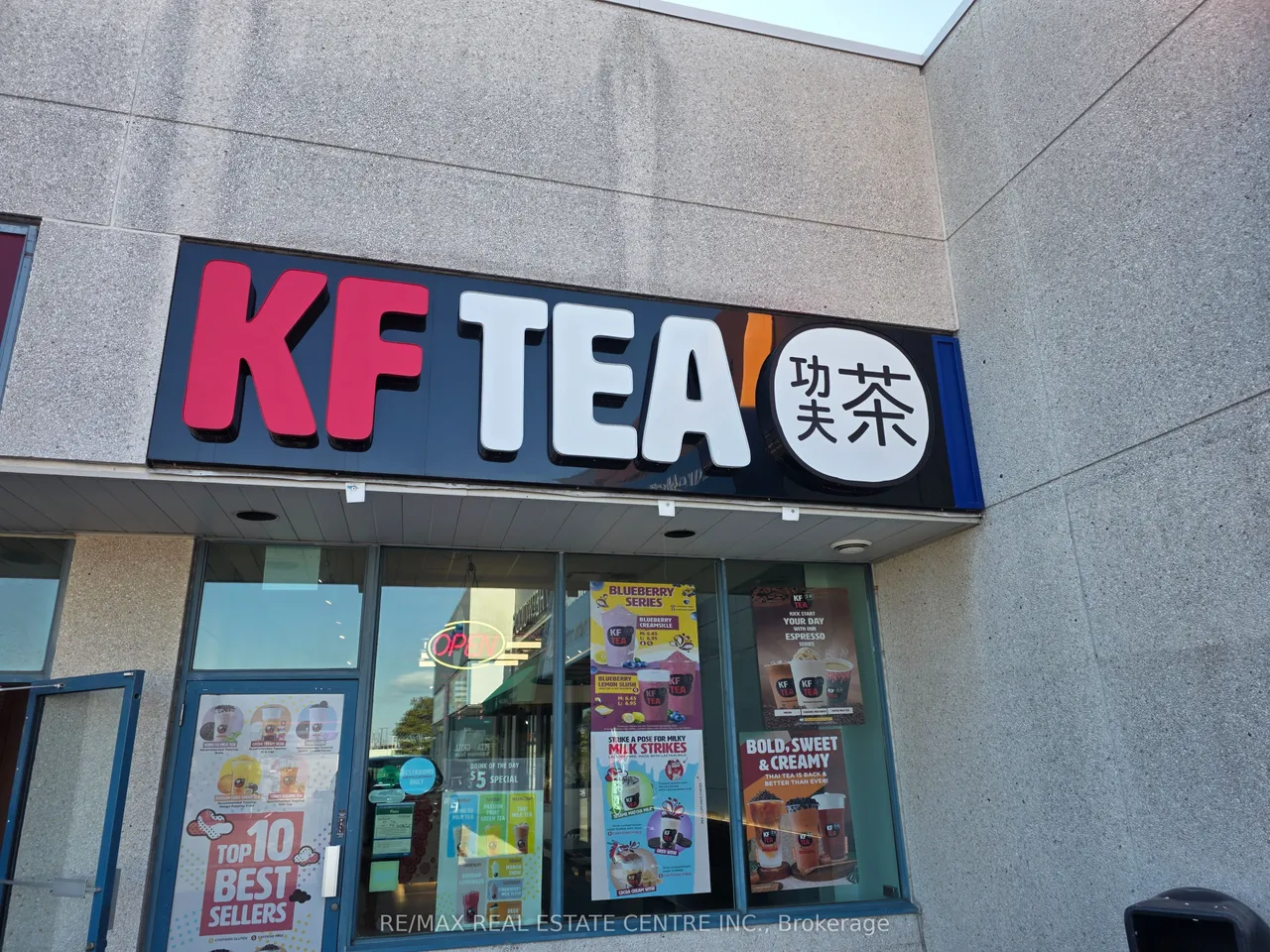 3145 Dundas Street W, Unit 10A