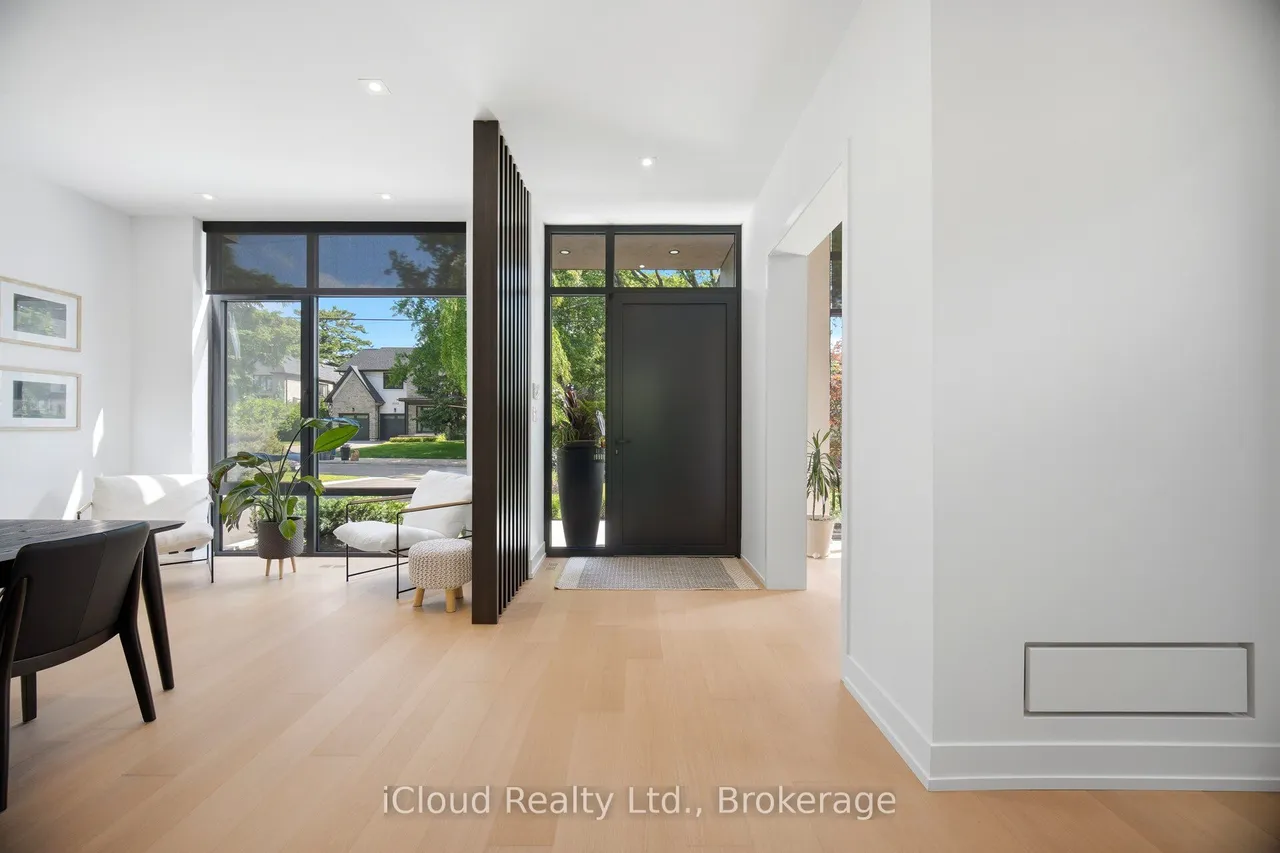 1590 Kenmuir Avenue — photo 3
