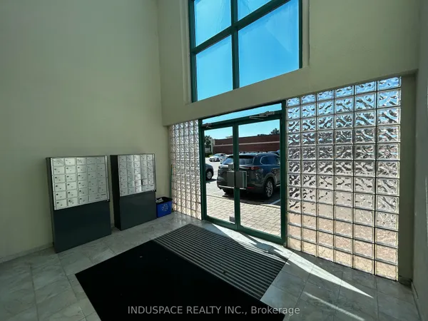3045 Southcreek Road, Unit 4 — photo 2