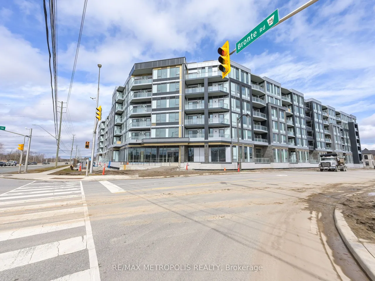 2501 Saw Whet Boulevard, Unit 246