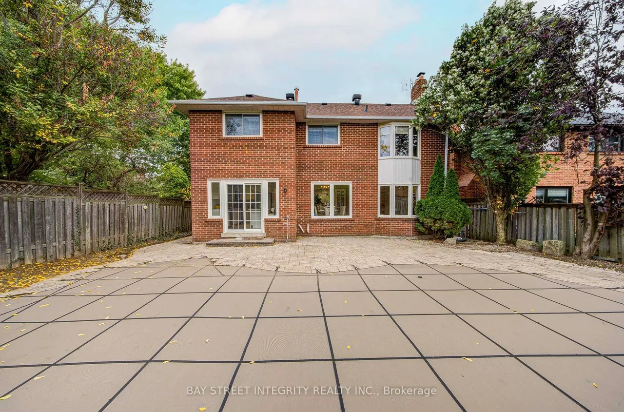 1341 Old English Lane — photo 49