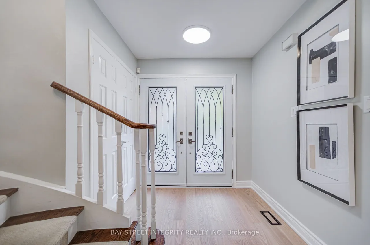 1341 Old English Lane — photo 3