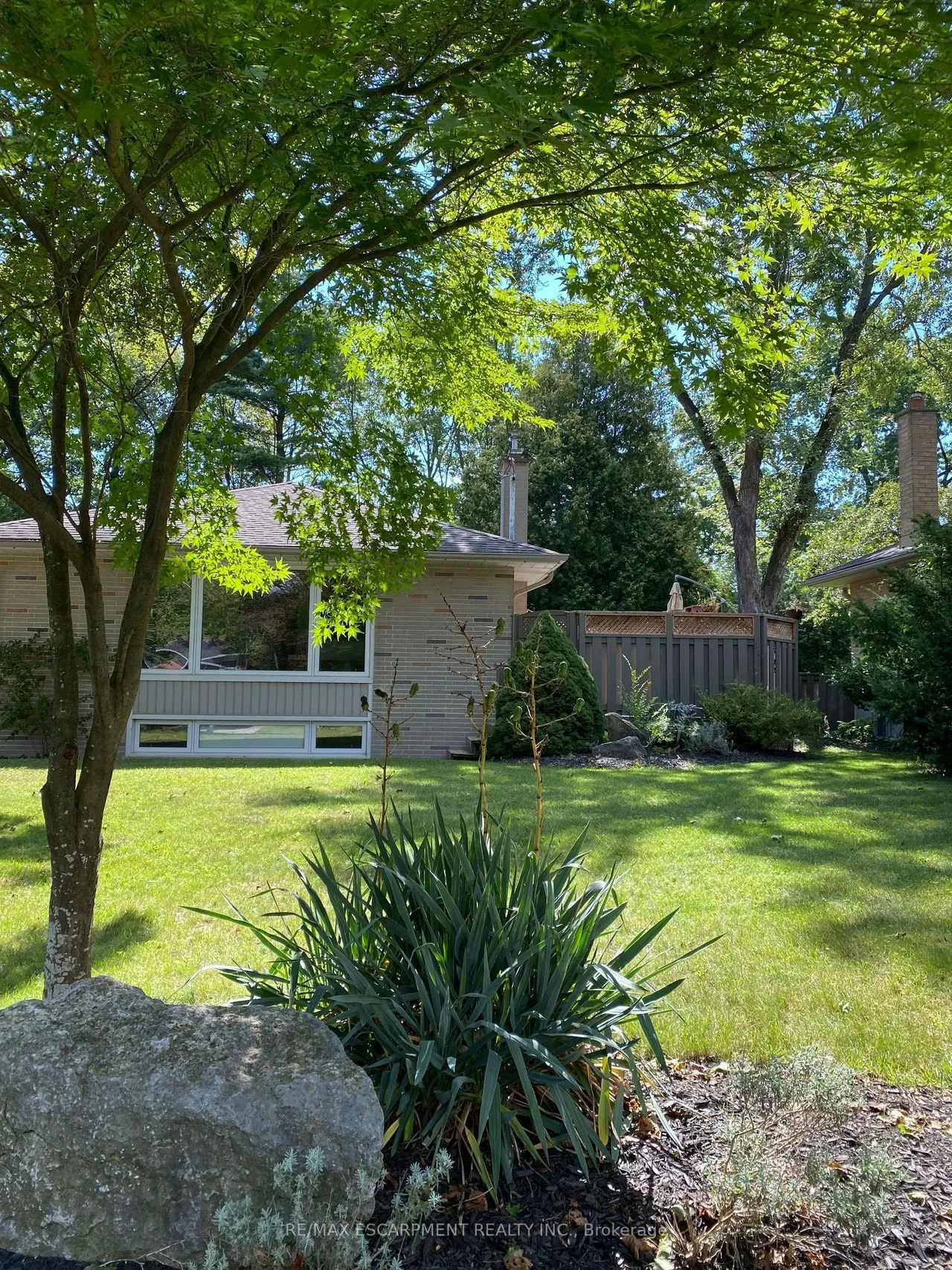 1548 Wembury Road — photo 3