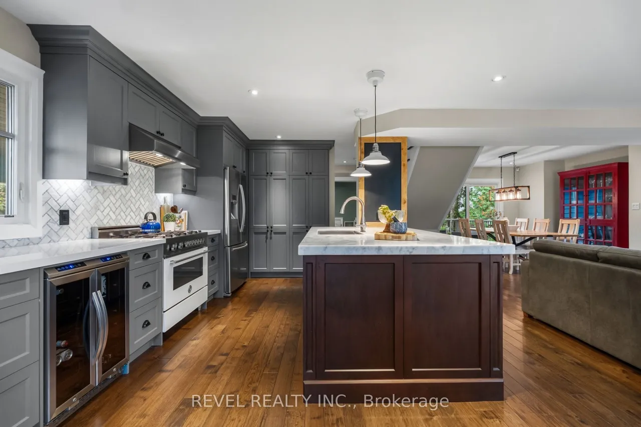 36 Earl Street — photo 2