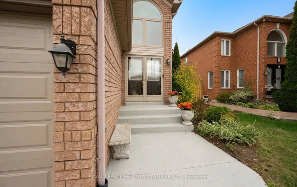 5419 Loonlake Avenue — photo 2