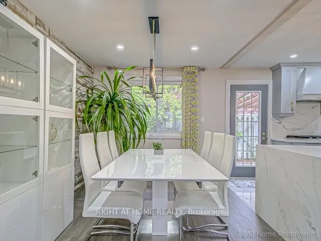 1179 Queens Avenue — photo 3