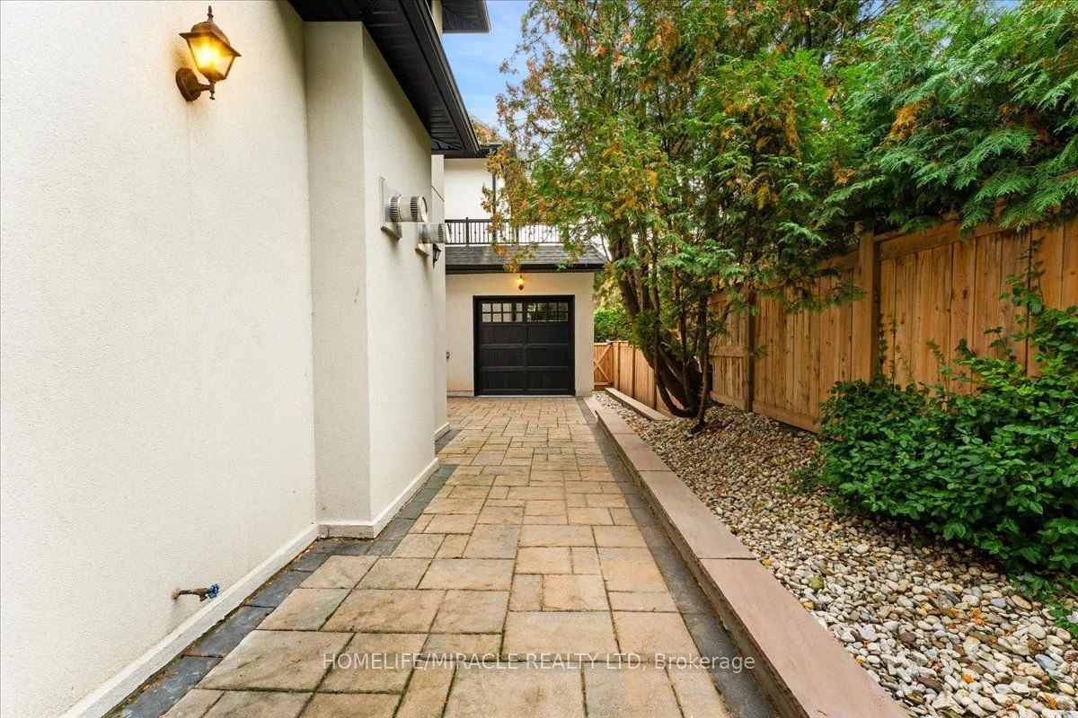 471 Willis Drive — photo 50