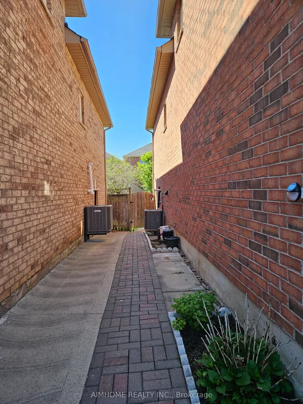 3227 Scotch Pine Gate — photo 2