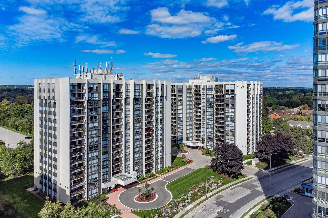 2185 Marine Drive, Unit 1001 — photo 2
