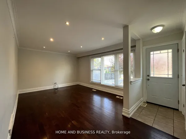 376 Ashbury Road — photo 2