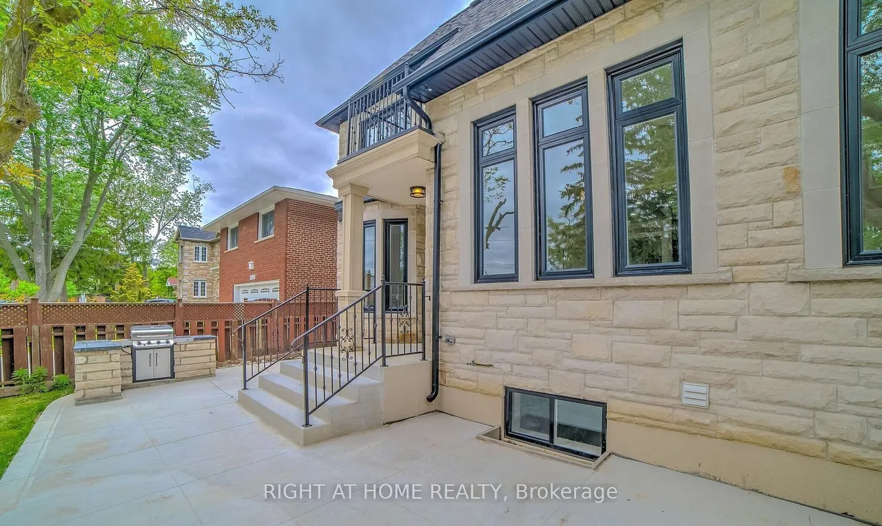 53 Eaglewood Boulevard — photo 3