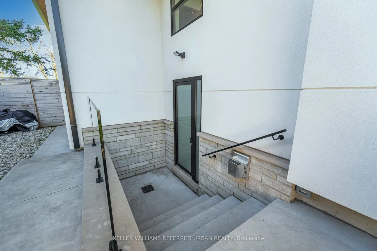 1337 Waverly Avenue — photo 48