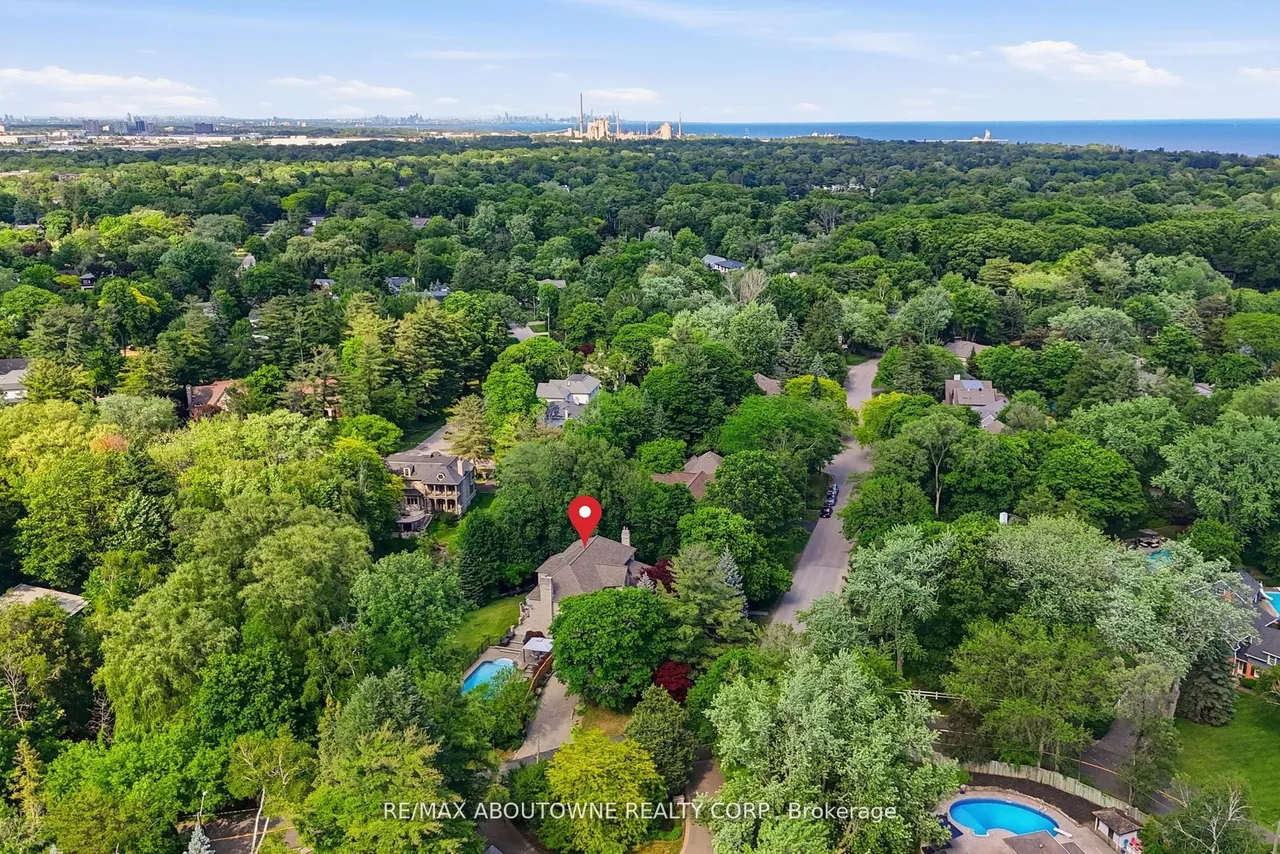 437 Cairncroft Road — photo 50