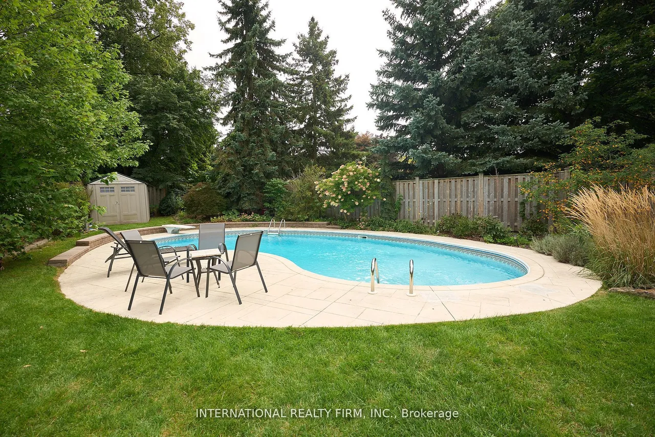 2292 Devon Road — photo 11