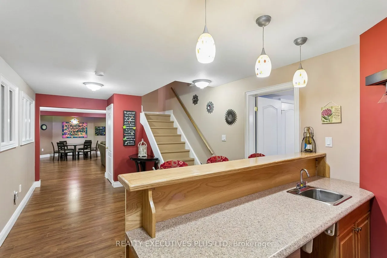 2547 Morrison Avenue — photo 49