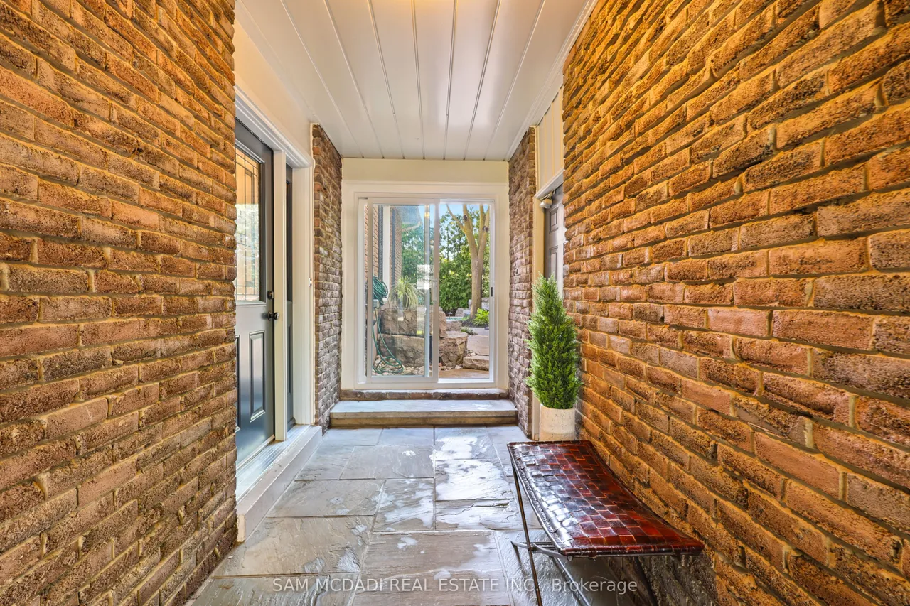 38 Kenninghall Boulevard — photo 3