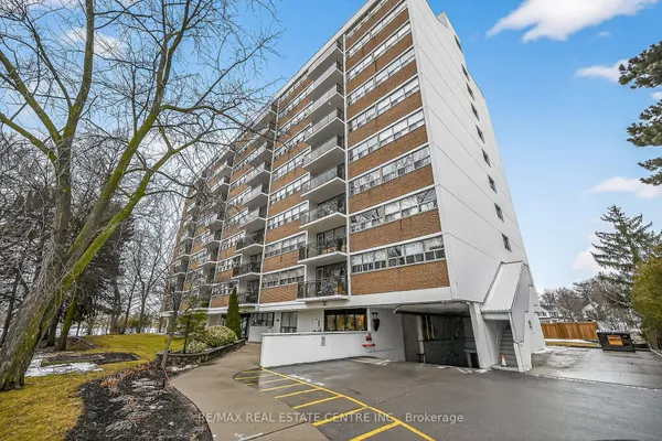 212 Kerr Street, Unit 702