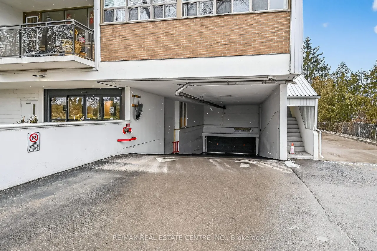212 Kerr Street, Unit 702 — photo 46
