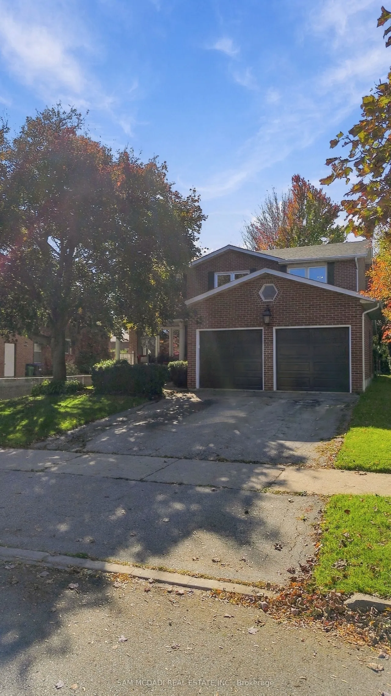 1138 Vanier Drive — photo 2