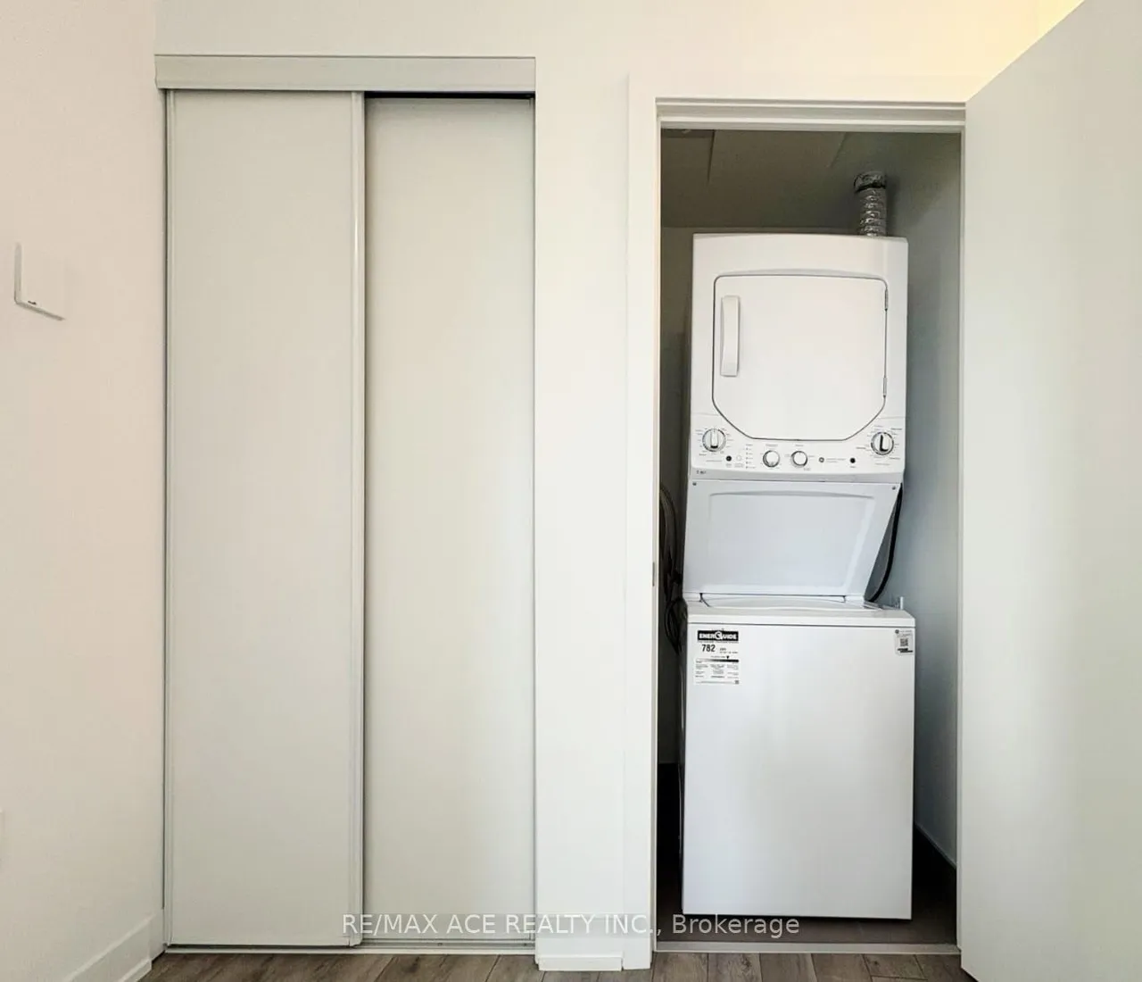 1005 Dundas Street E, Unit 146 — photo 6