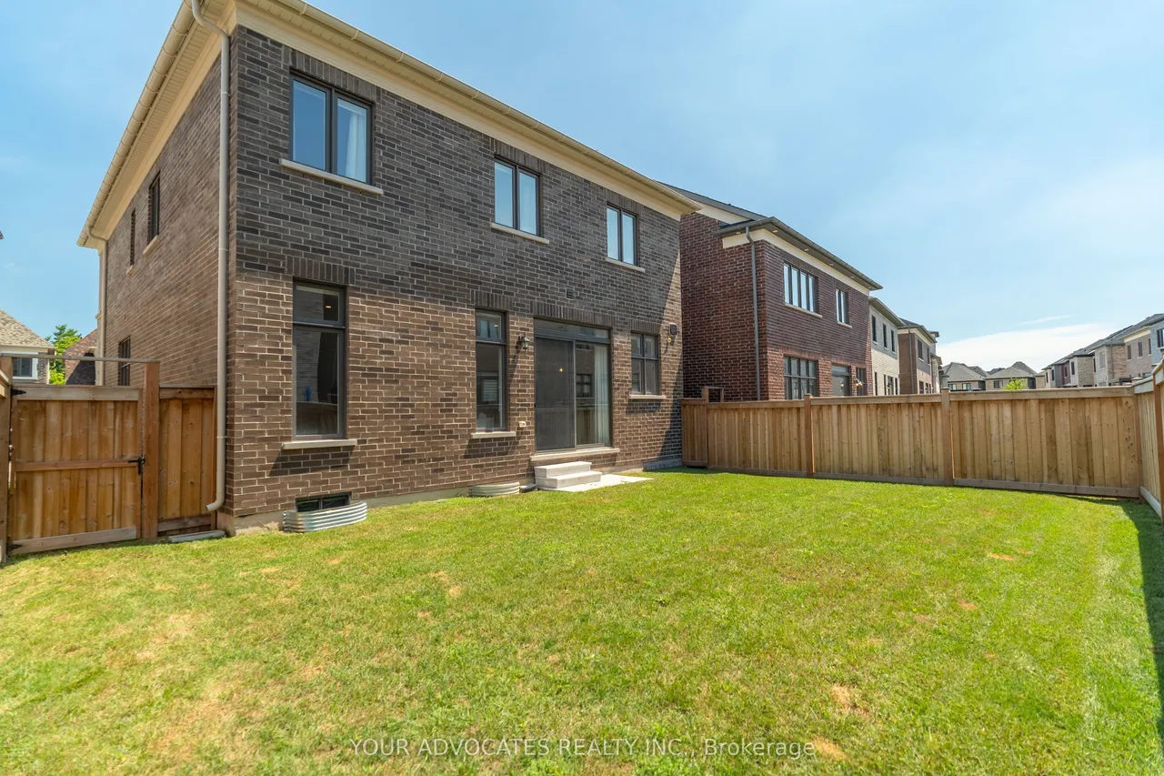 1390 Queens Plate Road — photo 44