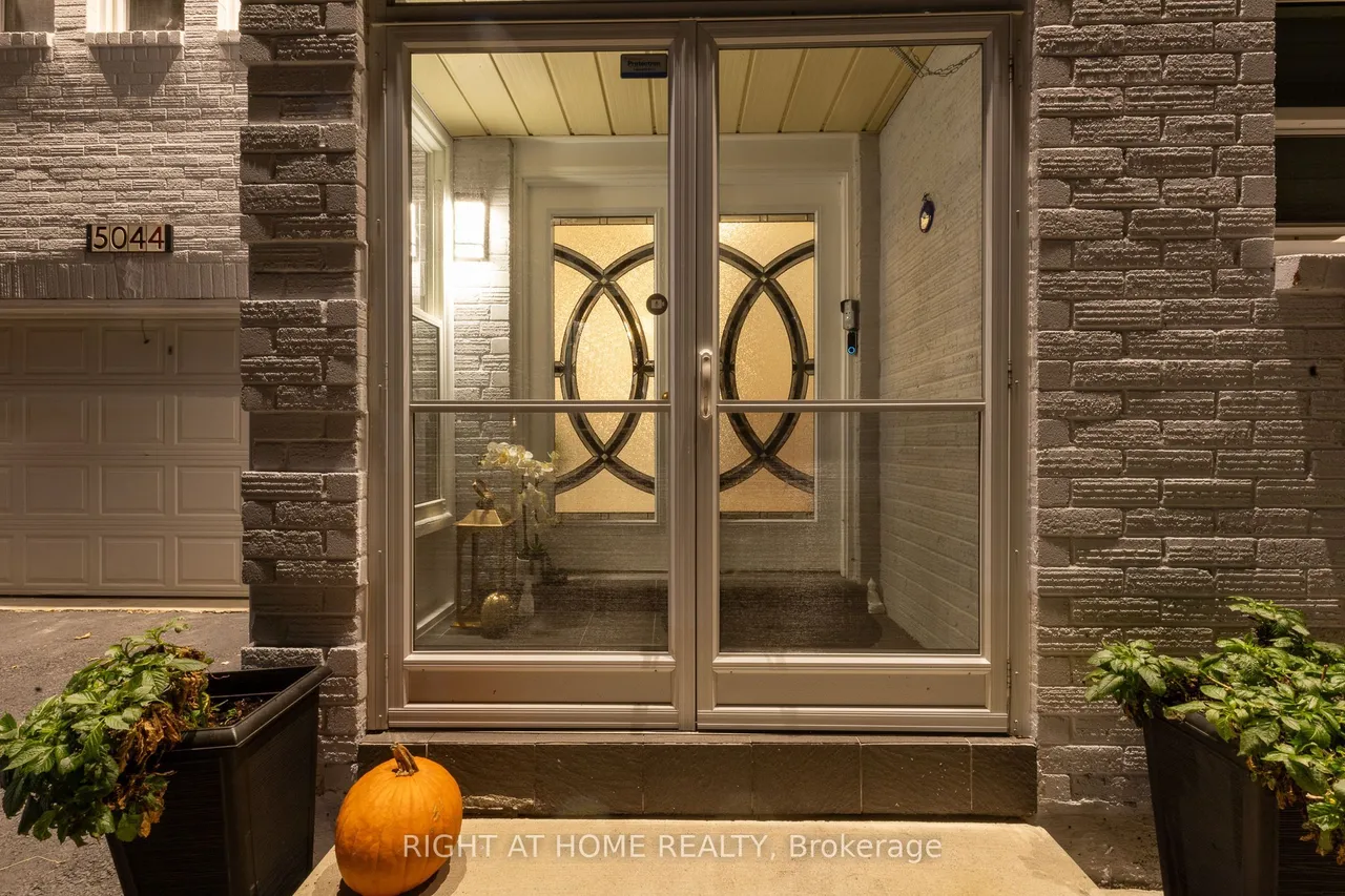 5044 Guildwood Way E — photo 50
