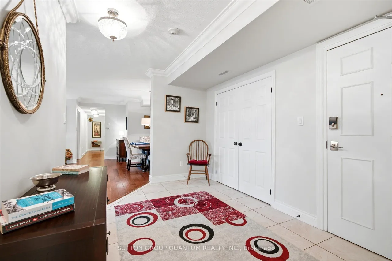 390 Upper Middle Road E, Unit 305 — photo 3