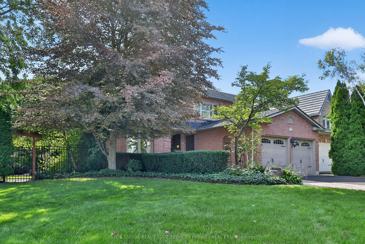 1572 Flamborough Circle — photo 2