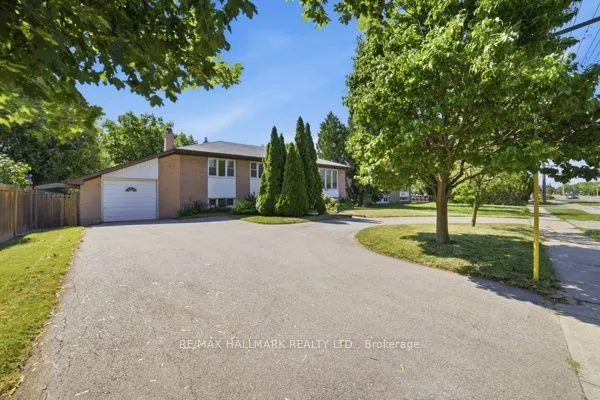 1392 Rebecca Street — photo 3