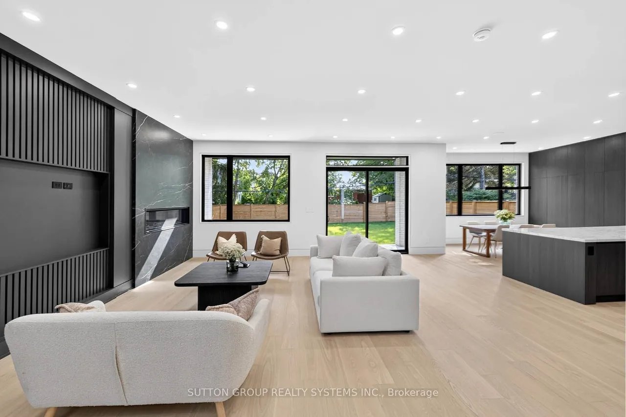2052 Redan Drive — photo 3