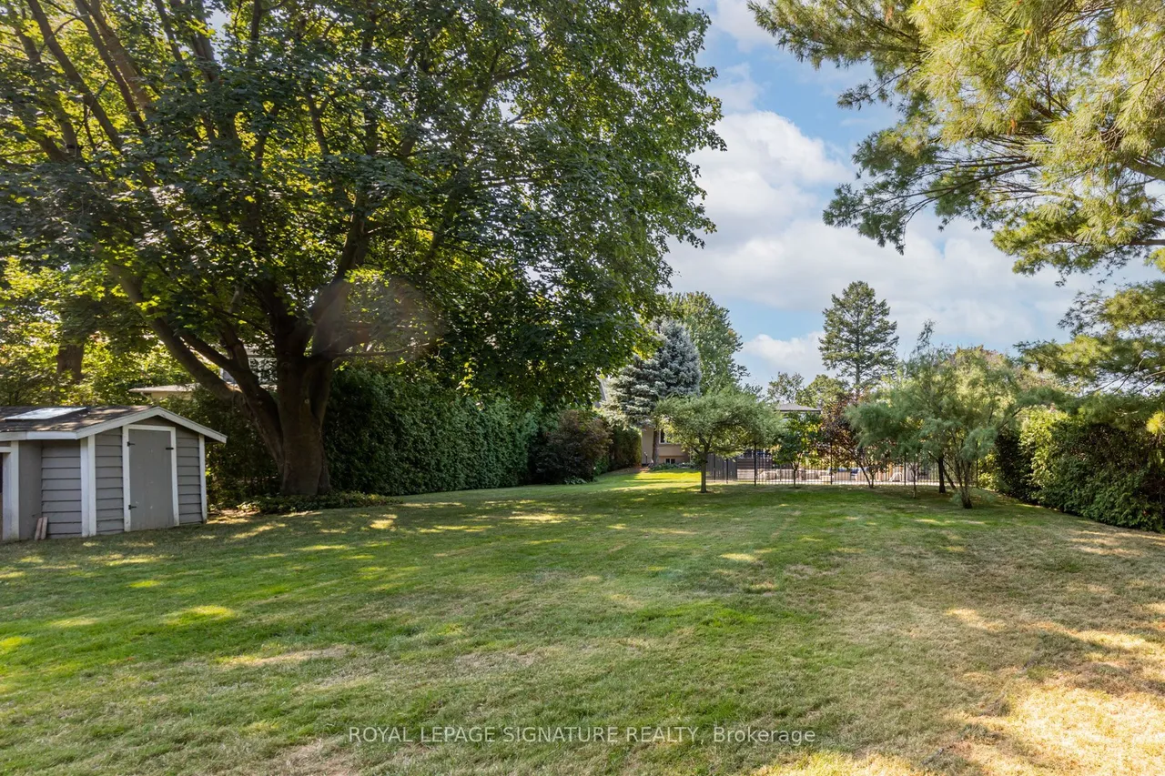 383 Maplehurst Avenue — photo 36