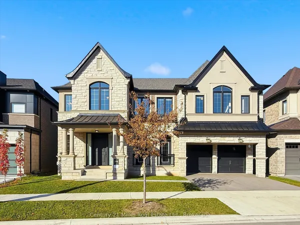 2339 Hyacinth Crescent