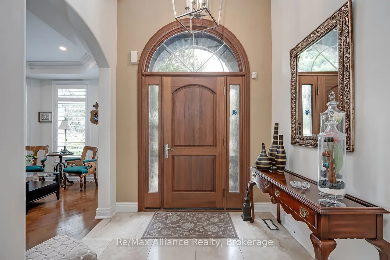203 Burloak Drive — photo 3