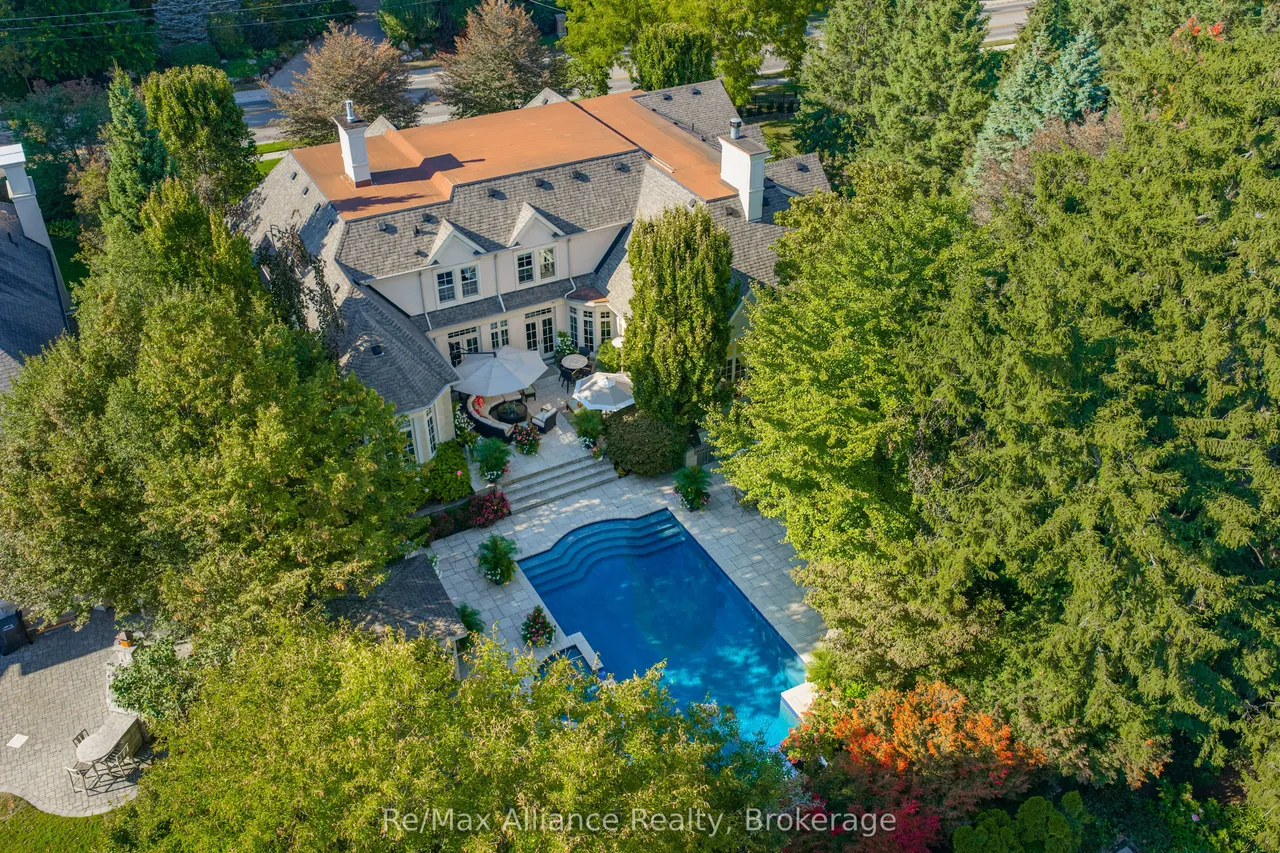 1426 Lakeshore Road E — photo 49