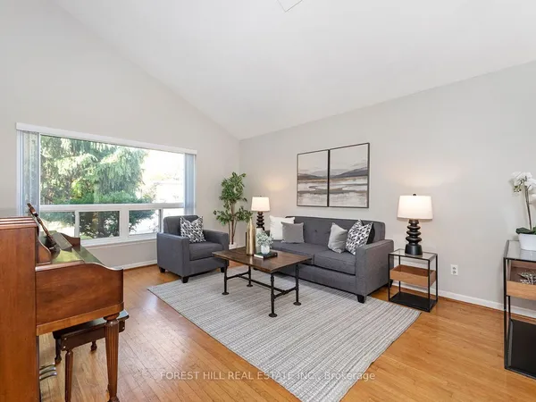 1421 Ludbrook Court — photo 2
