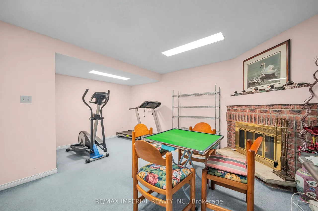 4357 Jenkins Crescent — photo 37
