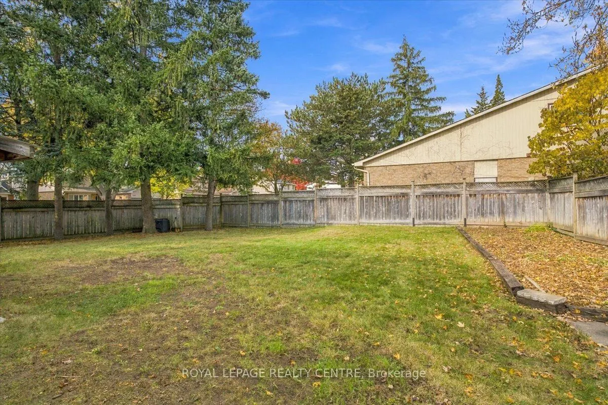 3516 Pitch Pine Crescent — photo 38