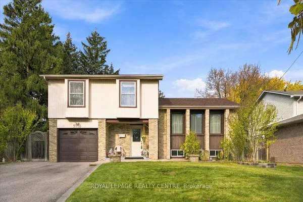 3516 Pitch Pine Crescent