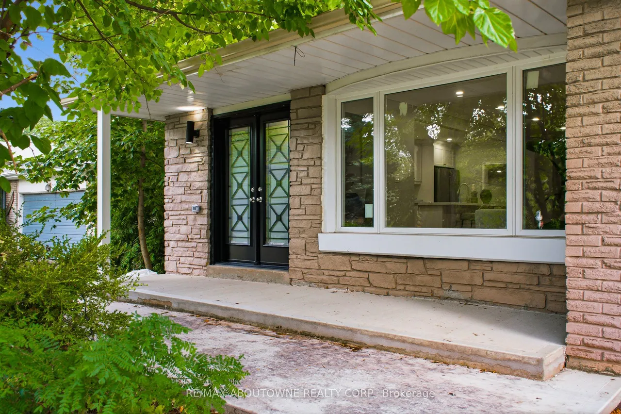2144 Rebecca Street — photo 3