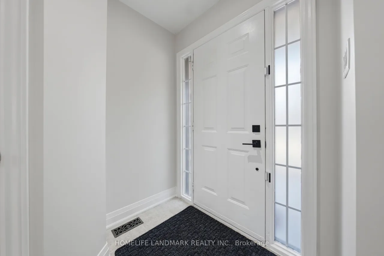 2120 Shorncliffe Boulevard — photo 3