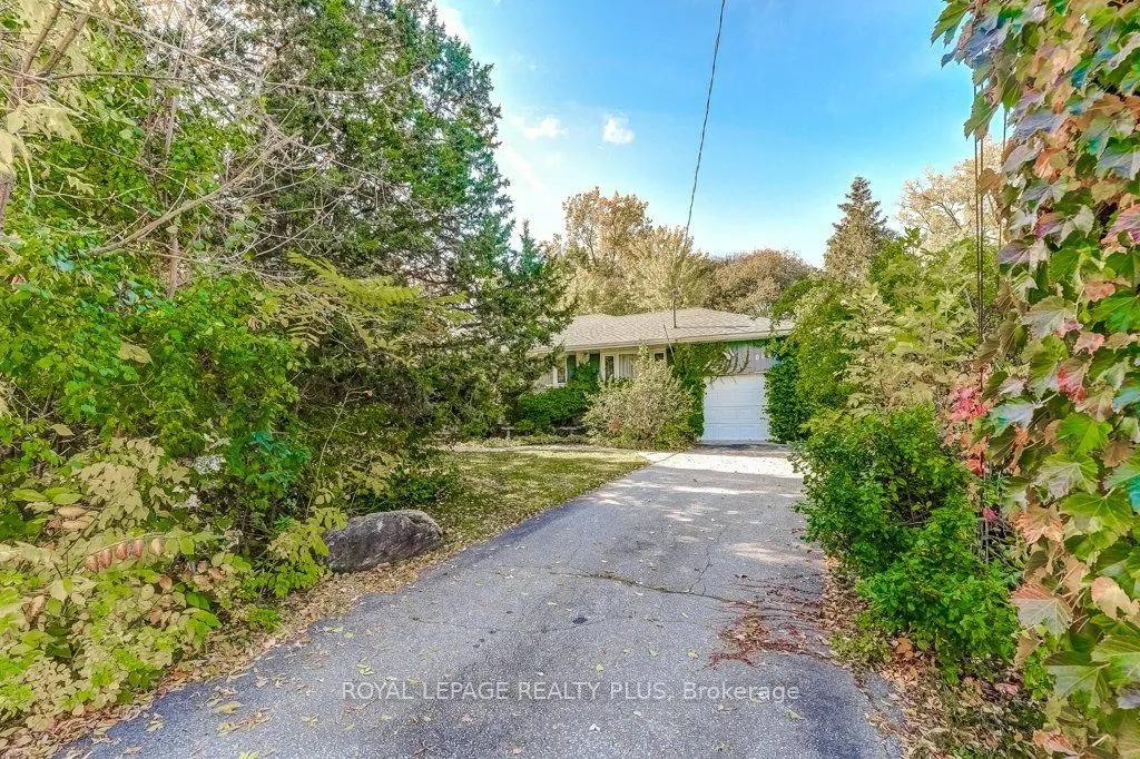 1538 Lorne Wood Road — photo 3
