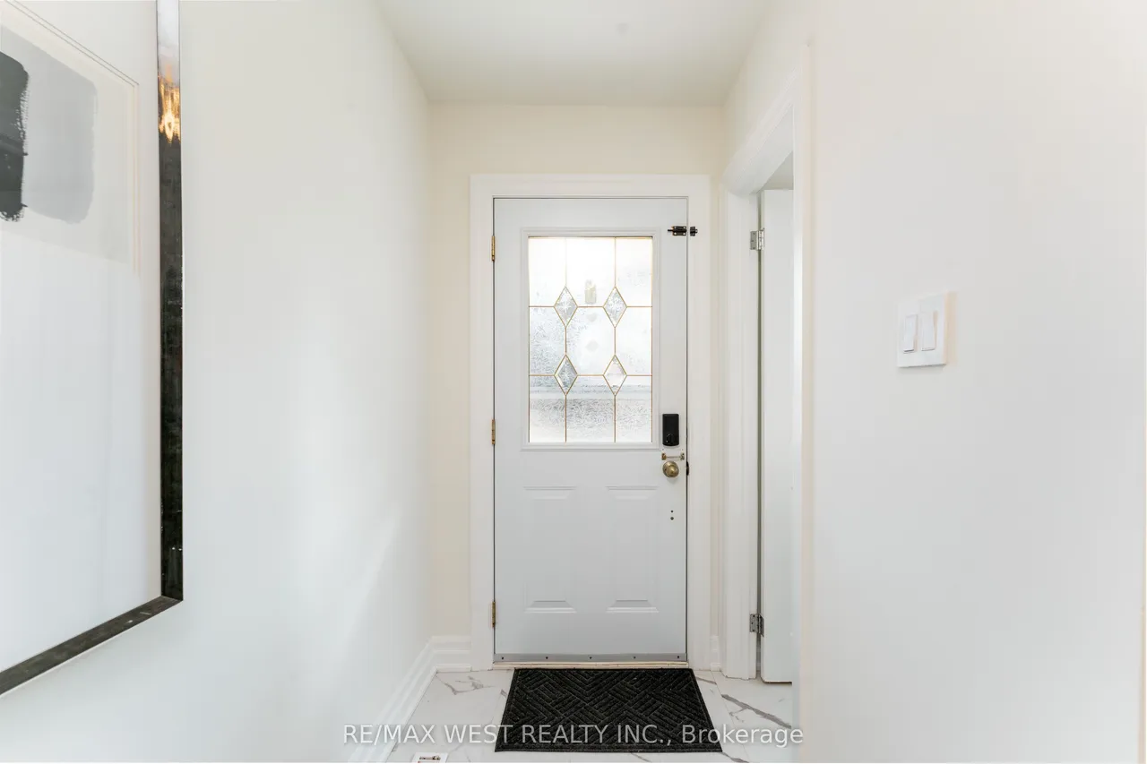 2545 Windjammer Road — photo 3
