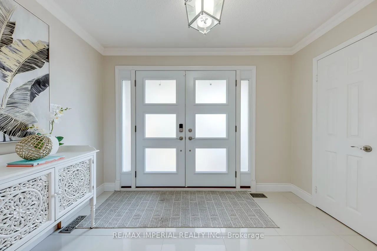 1417 Greendale Terrace — photo 3