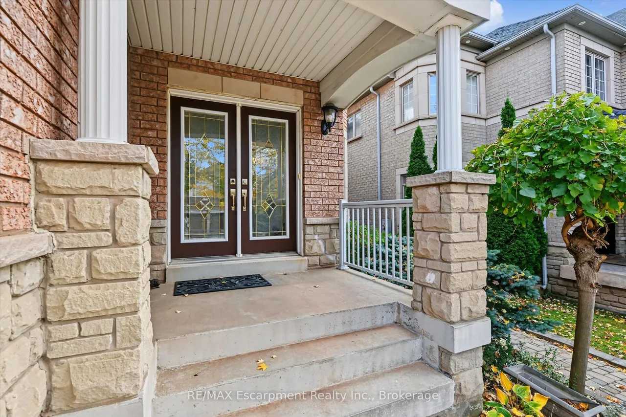 2365 Hertfordshire Way — photo 3