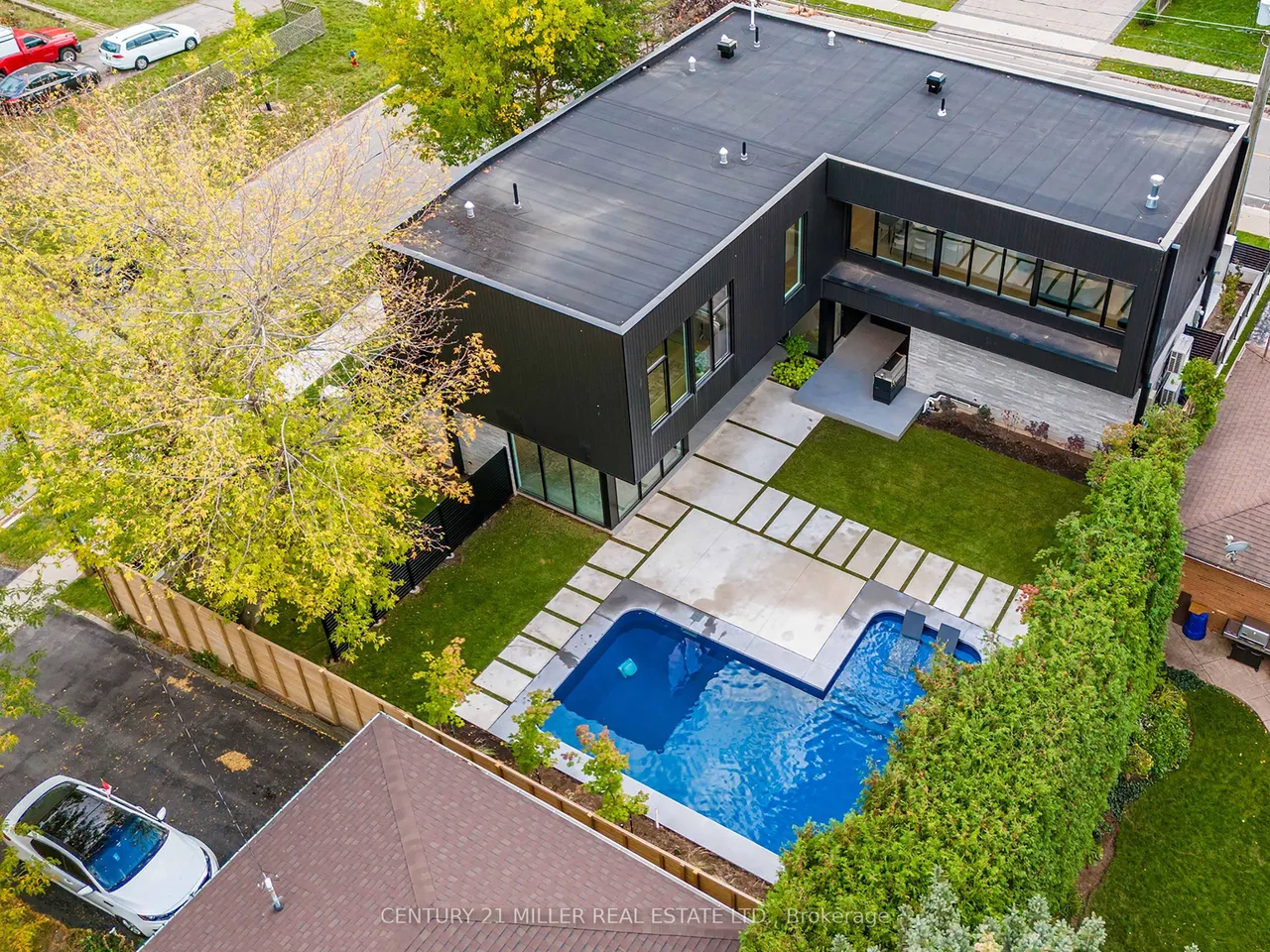 239 Jones Street — photo 41