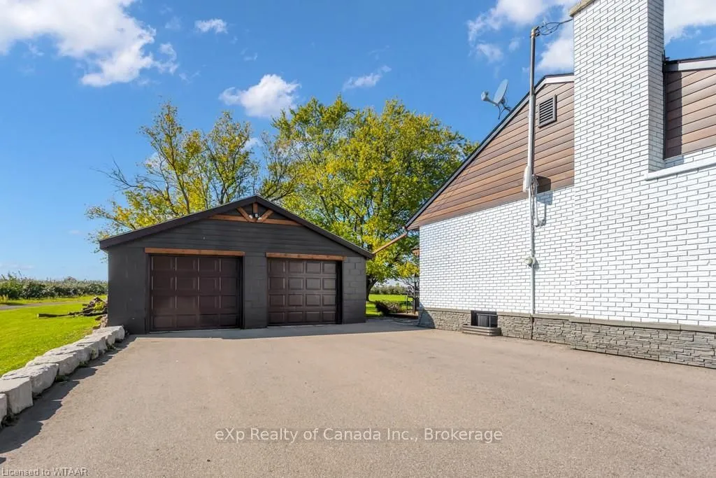 905 BLUELINE Road — photo 3