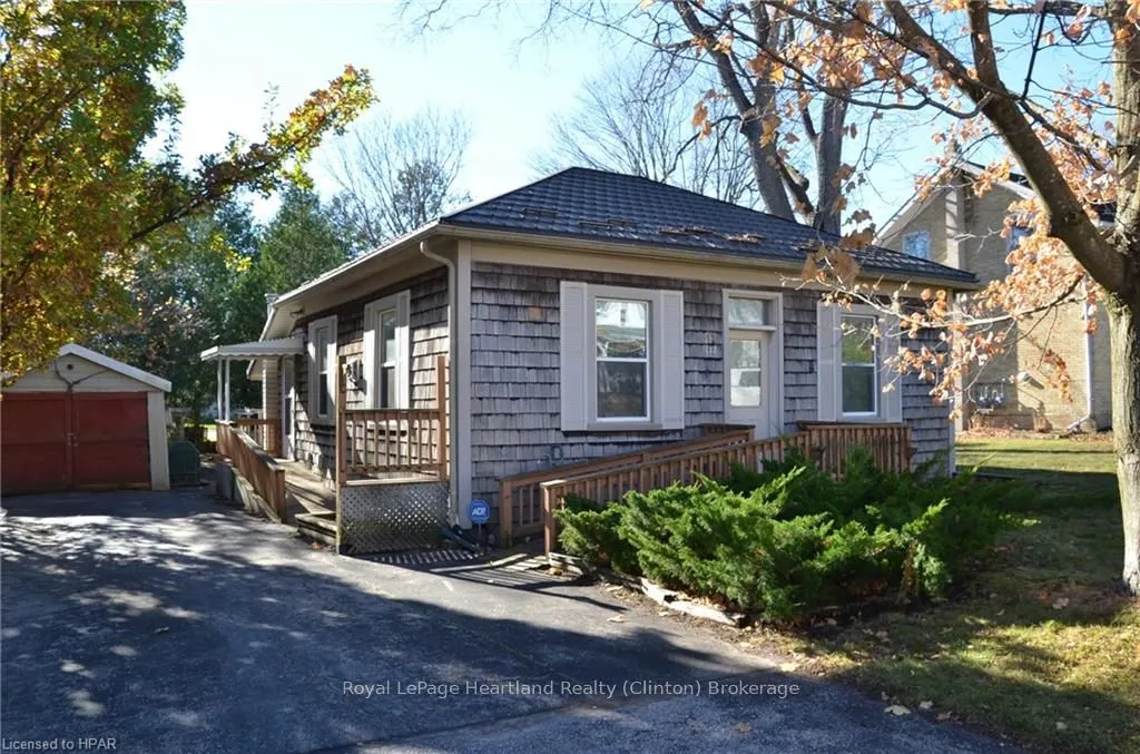 122 MARY STREET — photo 35