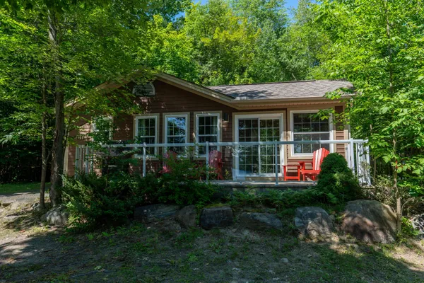1052 Rat Bay Road